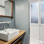 1Br Near Palais Royal & Louvre