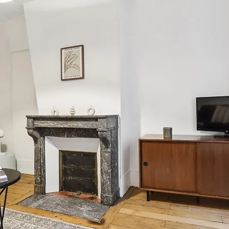 아파트 1Br Near Palais Royal & Louvre