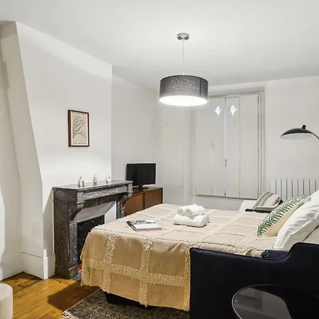 1br Near Palais Royal & Louvre Paris